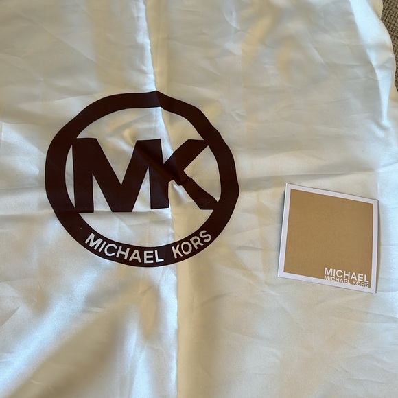 Michael Kors Medium Leather Hamilton Tote Bag Gold Hardware - Picture 2 of 7